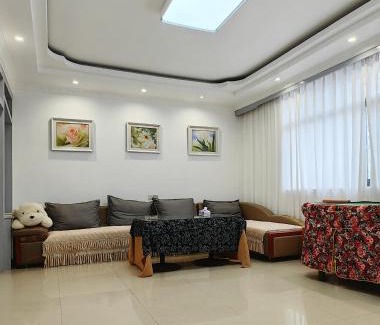 Fenghuang Apartment | 凤凰古城宝庆民宿