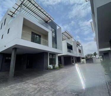 Labadi Apartment | 加纳使馆区附近别墅出租