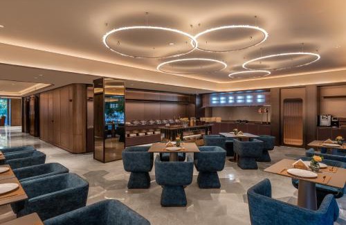 Haidian Hotel | 北京上地中关村软件园桔子水晶酒店