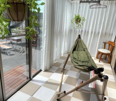 Tsumagoi House | 北軽井沢おもちゃ王国車5分 1棟貸切 107平米3LDK 雨もbbq可能 小学生3名まで無料 アメニティ完備