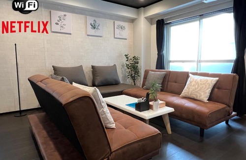 Nanbasennichimae Apartment | 好立地"なんば駅徒歩4分"黒門市場1分彡Wi-Fi彡任天堂switch彡NETFLIX