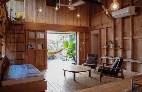Tamagusuku-son House | 姉と弟の家