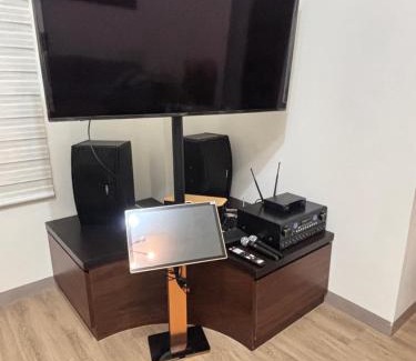 Wujie House | 宜蘭電梯包棟民宿 微光河畔