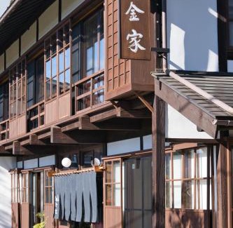 Togakushi Hotel | 宿屋白金家 yadoya-shiroganeya 1日1組限定2名から8名様まで 全館貸切り 伝統的建造物の旅籠宿 Traditional culture experience