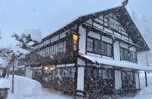 Togakushi Hotel | 宿屋白金家 yadoya-shiroganeya 1日1組限定2名から8名様まで 全館貸切り 伝統的建造物の旅籠宿 Traditional culture experience