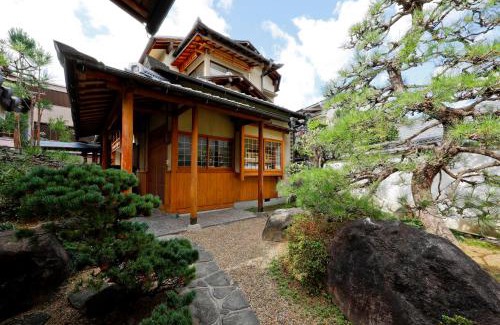 Higashiyodogawa House | 庭之宿 新大阪日本庭園の家 -Residence inn Niwanoyado-