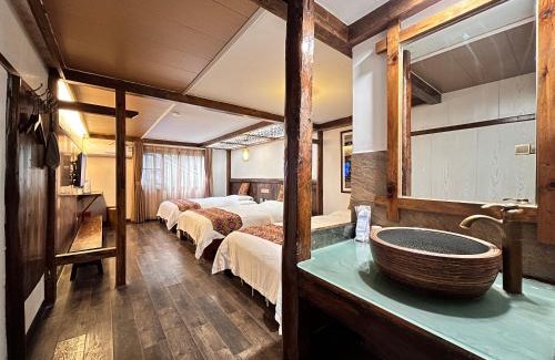 Wulingyuan House | 张家界畔山驿栈