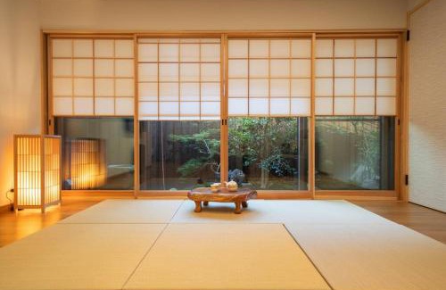 Fushimi House | 御屋 稲