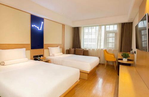 Huayuan Road Area Hotel | 星程郑州郑东新区红专路酒店