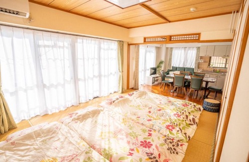 Tsuboya Apartment | 最大14人 2部屋貸切り 国際通り&牧志駅まで徒歩10分 smile heights