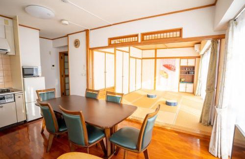 Tsuboya Apartment | 最大14人 2部屋貸切り 国際通り&牧志駅まで徒歩10分 smile heights