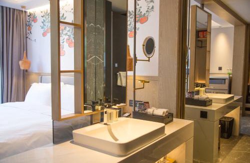 Huiyuanfang Hotel | 柏高雅酒店江门新会时代城店 pacoHotel