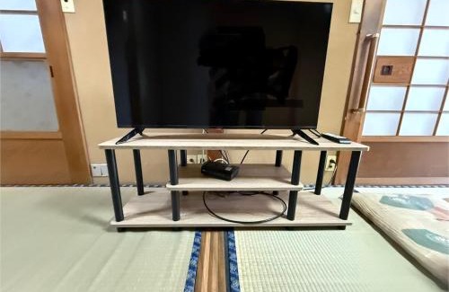 Kuwana Apartment | 桑名のお宿参宮通 長島スパーランド桑名駅徒歩圏一軒家最大11名宿泊可能