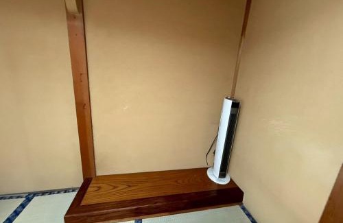 Kuwana Apartment | 桑名のお宿参宮通 長島スパーランド桑名駅徒歩圏一軒家最大11名宿泊可能