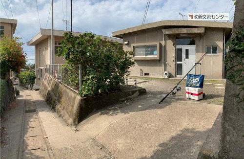 Furusato Cho Apartment | 桜島の廃校を使った和室ゲストハウスulalaふるさと
