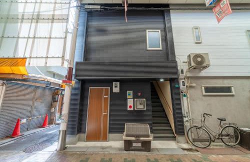 Yodogawa Apartment | 梅田まで電車で5分 1フロア貸切 駅徒歩3分 2024年フルリフォーム 建物1階