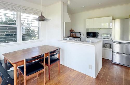 Isumi House | 海まで徒歩3分,ペット歓迎,広々庭付き一棟貸切宿,KUKAI-空海-Isumi
