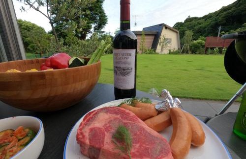Isumi House | 爽やかな風吹き抜けるデザイナーズ邸,螺旋階段,BBQ,サウナCasa SoleLuna