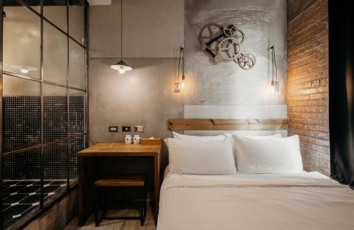 Zhongzheng Hotel | 禾裕 北車 Hey!U