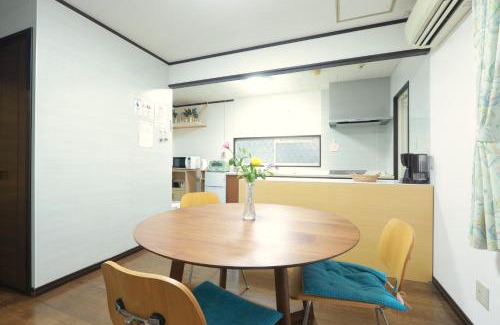 Utazu Villa | 笑いあふれる乾杯を 小さなホテル ミセス マルベリー