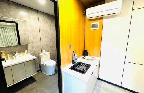 Hakone Other | 箱根コンテナステイ コンビニすぐ 海賊船に乗ろう