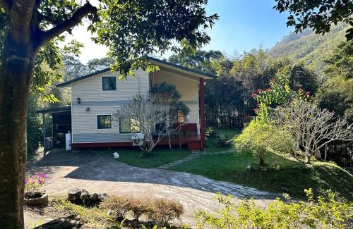 Jianshi Villa | 花田梯下民宿