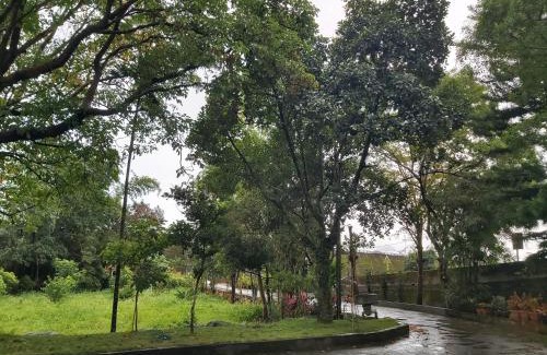 Guanshan House | 藍山碧海莊園
