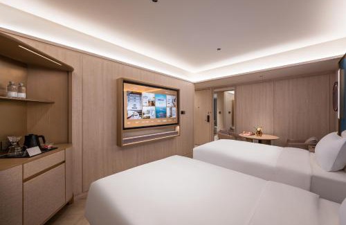 Chongqing Hotel | 重庆观音桥桔子水晶酒店