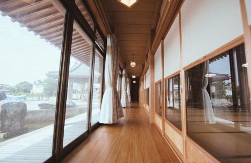 Nagahama Hotel | 鈴籠城 城の間