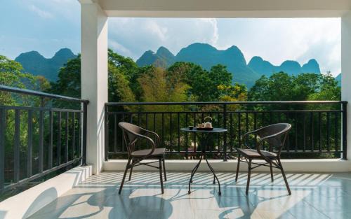 Yangshuo Hotel | 阳朔遇龙河阅山阅水酒店
