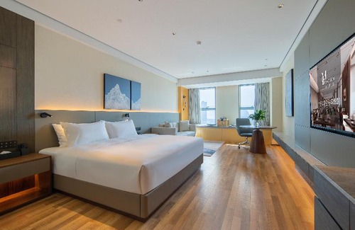 West Coast Hotel | 青岛西海岸城市阳台Madison酒店