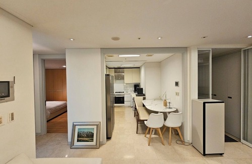 Gangnam Apartment | 강남 고급 아파트 2베드룸 도곡역 3분 깔끔한 풀옵션