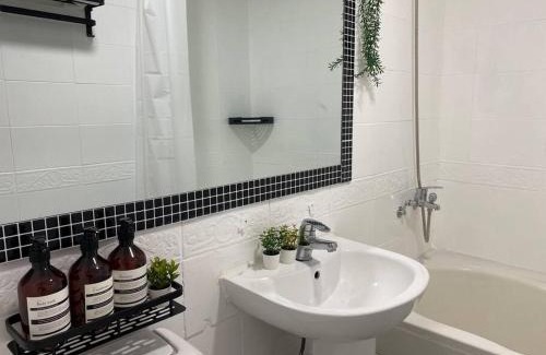 Gwanak-gu Apartment | 나빛stay #신림역2min #공항버스1min #강남홍대20min