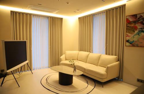 Samseong-dong Apartment | 디뷰더스카이