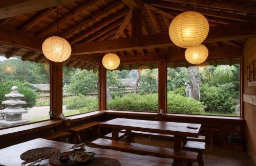 Seolcheon-myeon House | 한옥스테이, 선재