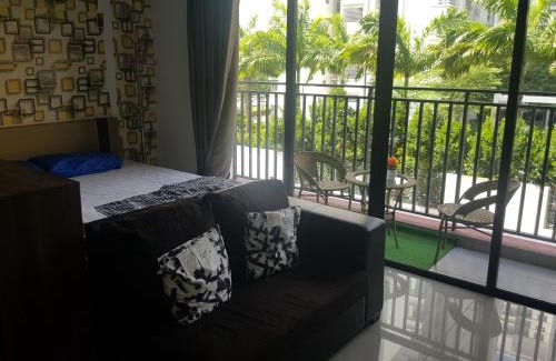 Taman Mount Austin Apartment | 01-AustinRegency homestay Studio family room 4pax near Toppen Aeon Tebrau