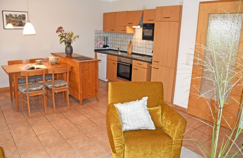 Lancken-Granitz Apartment | 02 Holiday apartment with garden terrace - Holiday apartments in the fishing village and under the