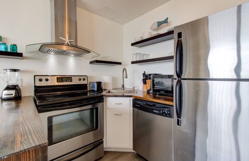 Wilmington Beach Condo | 0311 Seaside Retreat by Atlantic Towers