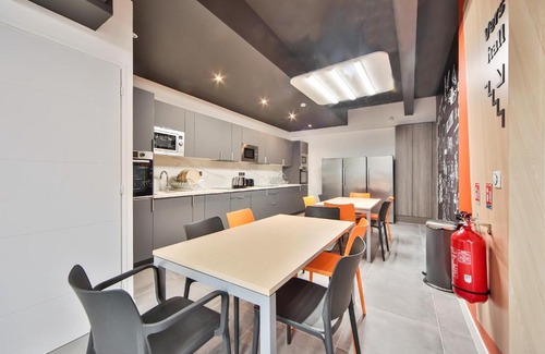 Charenton-le-Pont Apartment | 04.Chambre double#CoLiving#Loft#HomeCinema#fitness