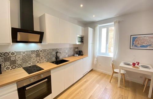 Antibes City Centre Apartment | 06AN - Beautiful apartment in the heart of Old Antibes