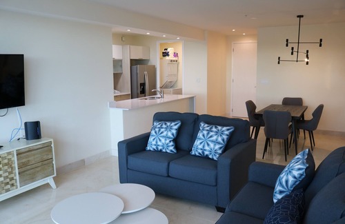 Playa Bonita Village Apartment | 06E Floor to Ceiling Oceanview Resort Panama