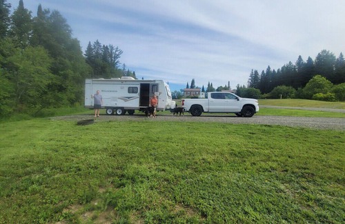 Stewartstown RV Rental | 07) The RV Campsite 3