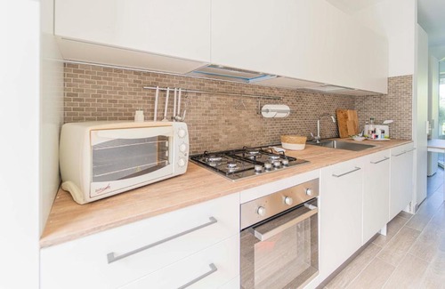 Sestri Levante Apartment | 070 - Villa OLANDA con veranda VISTA MARE a 5 minuti SPIAGGIA con PISCINA CONDOMINIALE