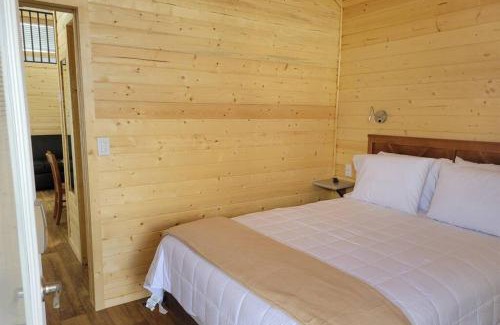 Valle Ski Chalet | 076 Tiny Home nr Grand Canyon South Rim Sleeps 8