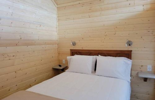 Valle Ski Chalet | 076 Tiny Home nr Grand Canyon South Rim Sleeps 8