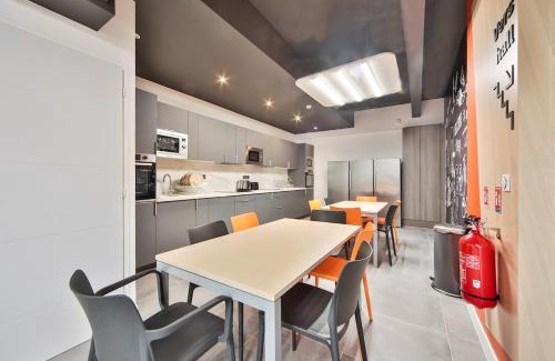 Charenton-le-Pont Apartment | 08 Studio Charenton Fitness Cinema