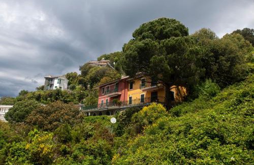 Moneglia Apartment | 080 - La Villa storica Il Vigneto 45b, Terrazza sul Mare - Parcheggio privato GRATIS