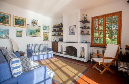 Moneglia Apartment | 080 - La Villa storica Il Vigneto 45b, Terrazza sul Mare - Parcheggio privato GRATIS