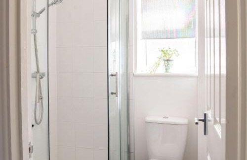 Shirley Apartment | #09 Stylish 2 bed Apart Sleep 5 fast Wi-fi BHX NEC