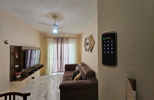 Tupi Apartment | 095 Tupi Vista Mar I - Tupi - 30 metros da praia - 1 dormitório com VARANDA - Wi fi e acomoda até 5 pessoas - Estacionamento Gratuito ap.95